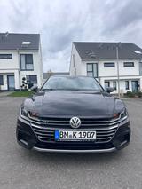 Volkswagen Arteon 2.0 TSI DSG R-Line R-Line - Volkswagen Arteon R mit Benzin-Antrieb
