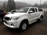 Toyota Hilux Extra Cab Life 4x4 - Toyota Hilux: Extra Cab