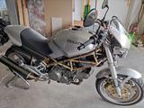 Ducati Monster 750 - DUCATI 750