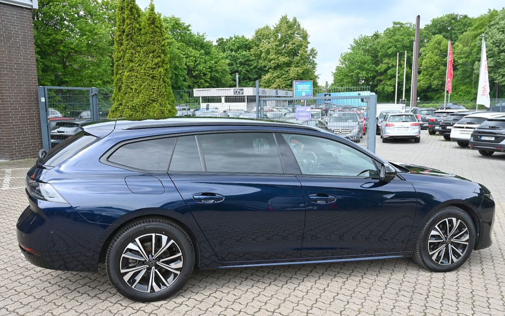 PEUGEOT 508 SW Hybrid 225 Allure Navi Leder 1.Hd CarPlay PEUGEOT 508 SW Hybrid 225 Allure Navi Leder 1.Hd CarPlay