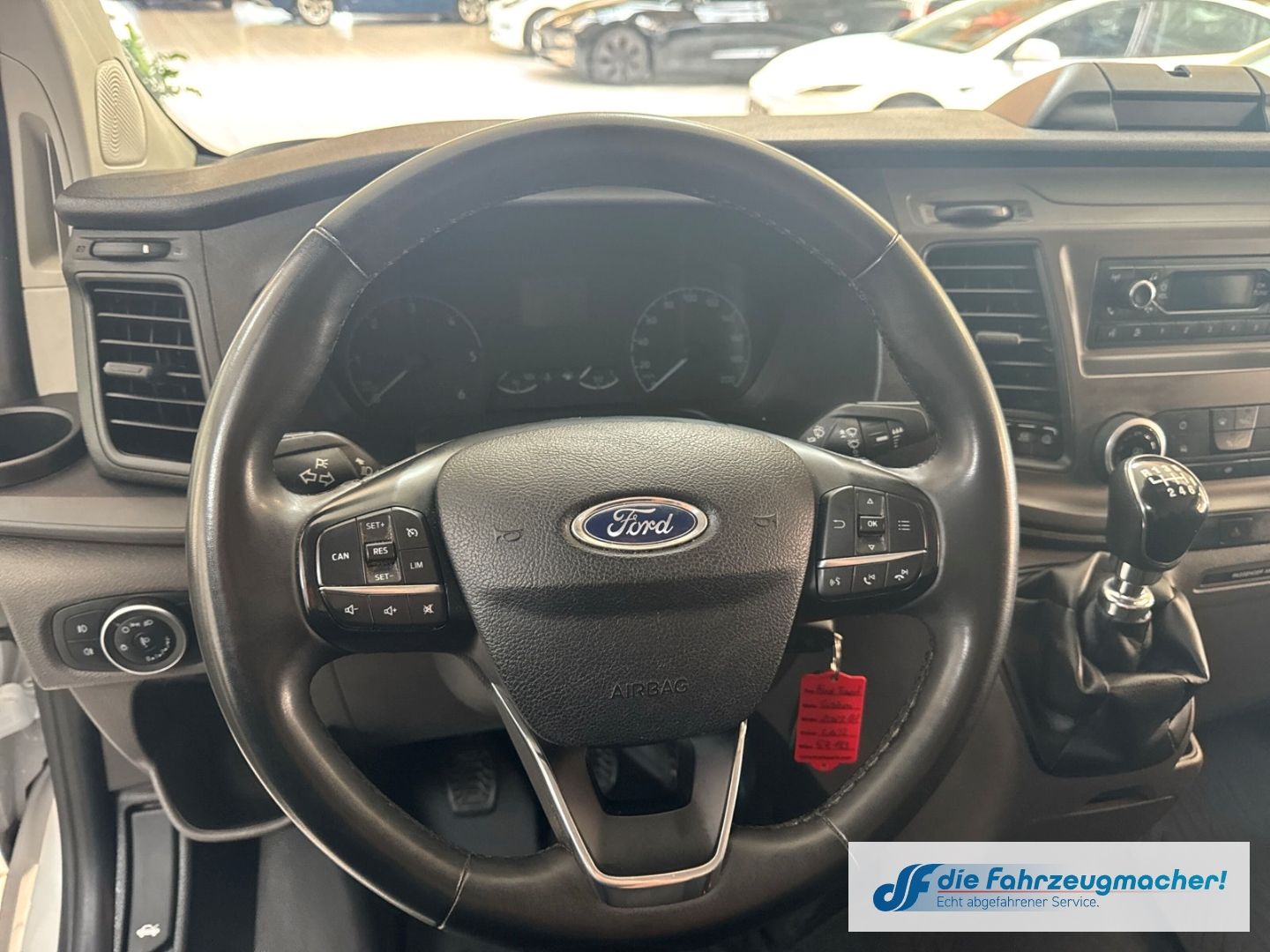 Fahrzeugabbildung Ford Transit Custom Kasten 320 L2 Trend 2.0 TDCi DAB