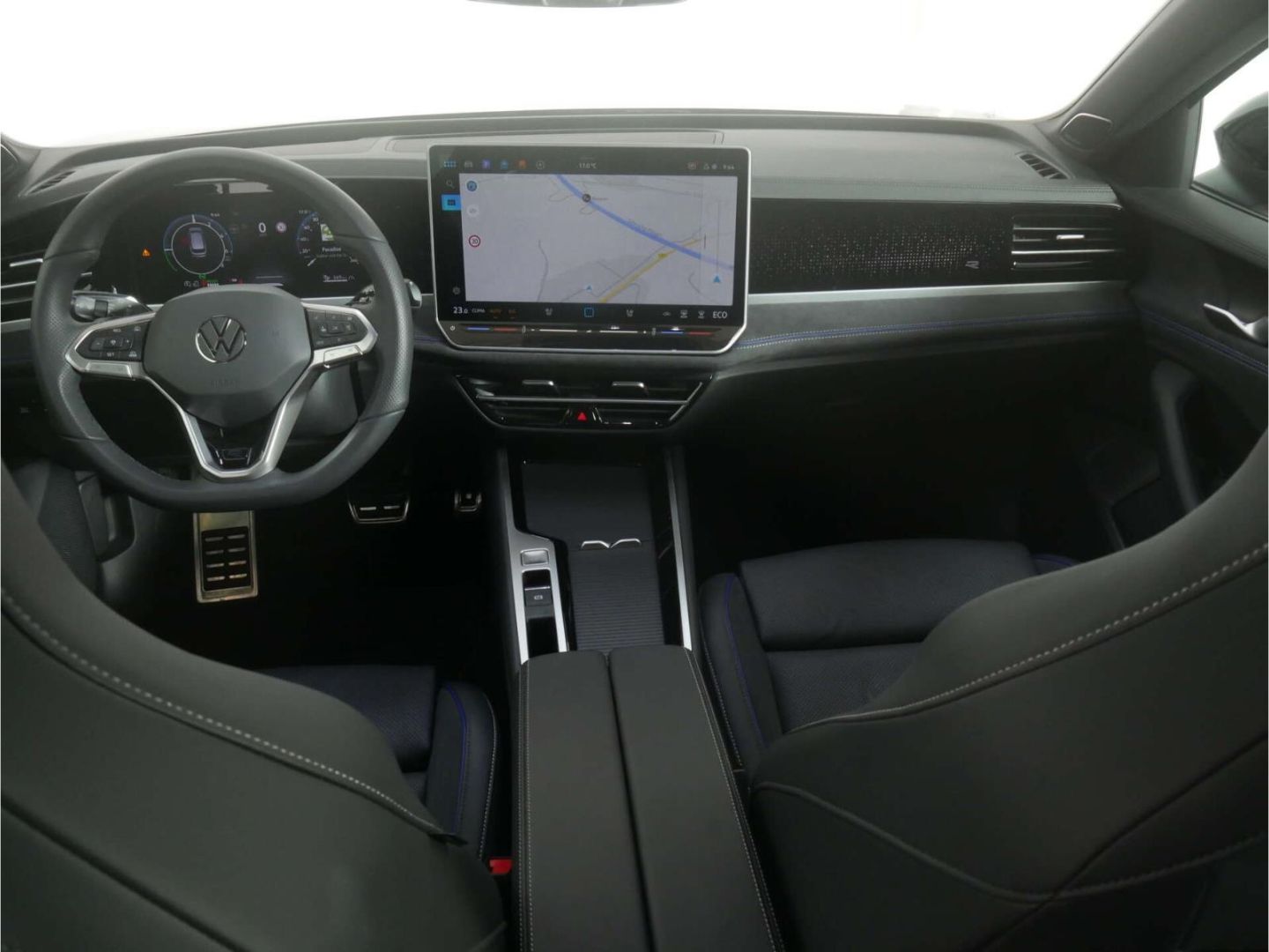 Volkswagen Passat - Bild 17