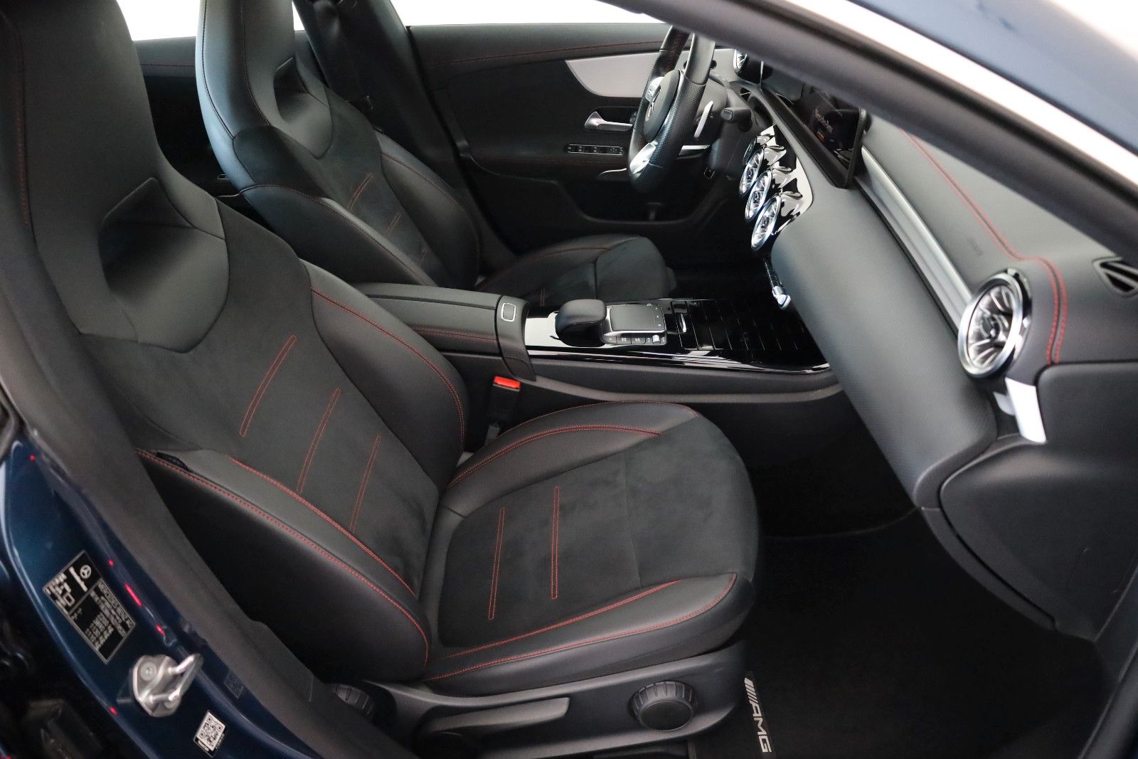Fahrzeugabbildung Mercedes-Benz CLA 250e AMG Line  TLeder,Navi,LED,ParkPaket,AHK