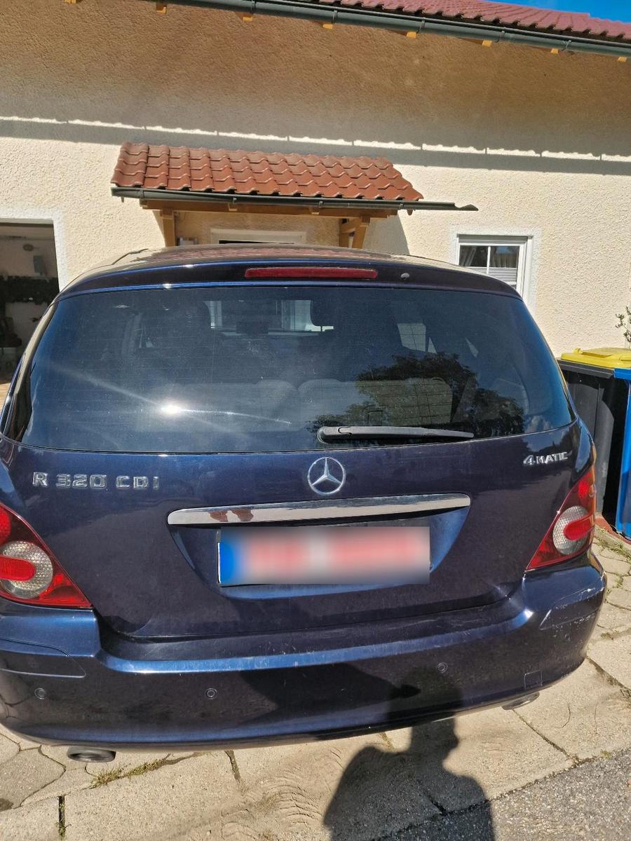 Mercedes-Benz R320 2007 — engine 224 HP (165kW)