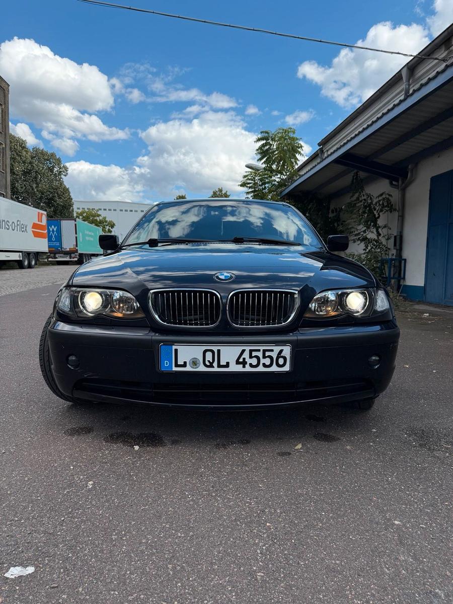 BMW 318 2004 — photo 6