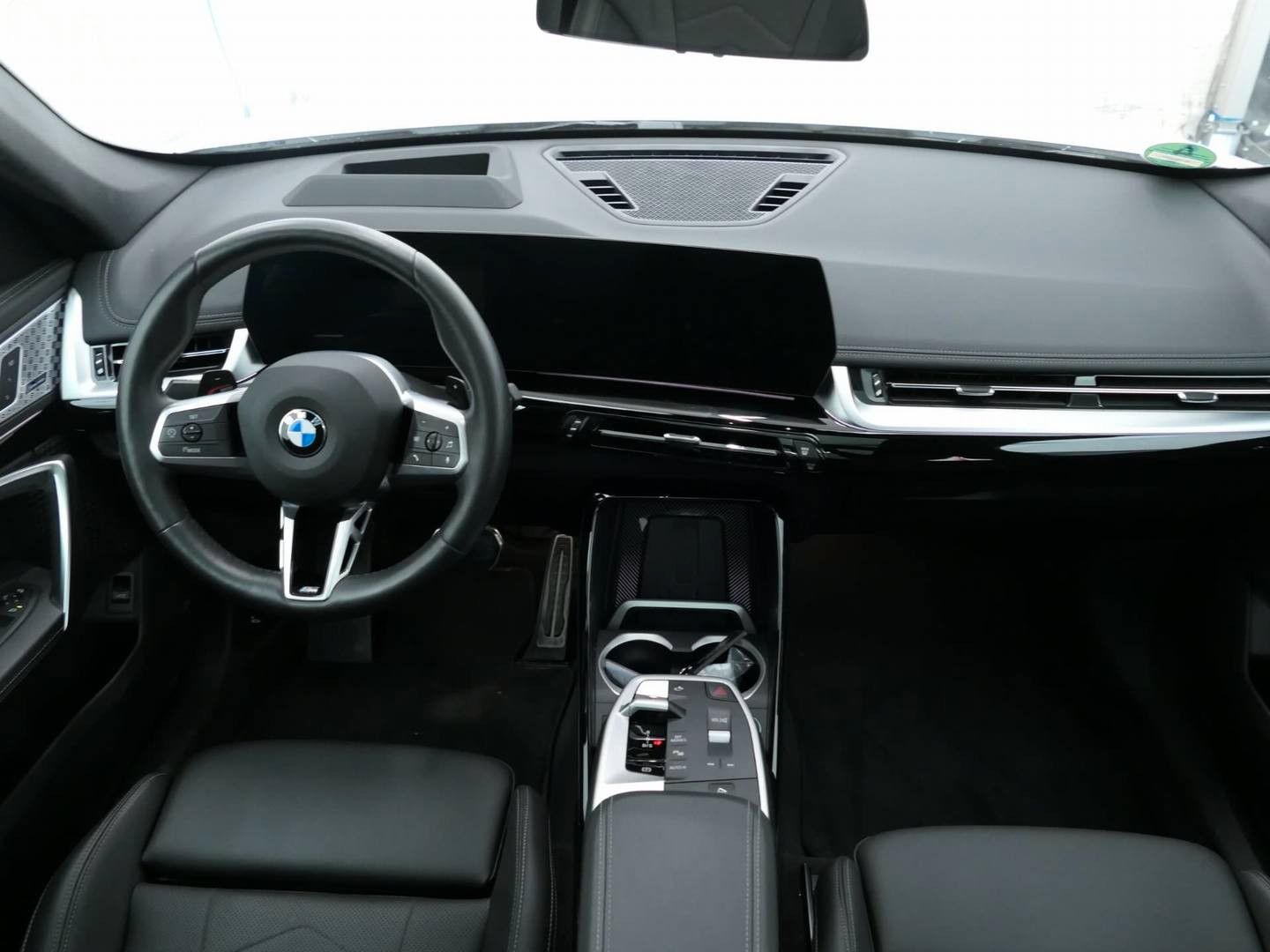 Fahrzeugabbildung BMW X1 20 i sDrive M Sport Pano H&k HuD Leder Kamera