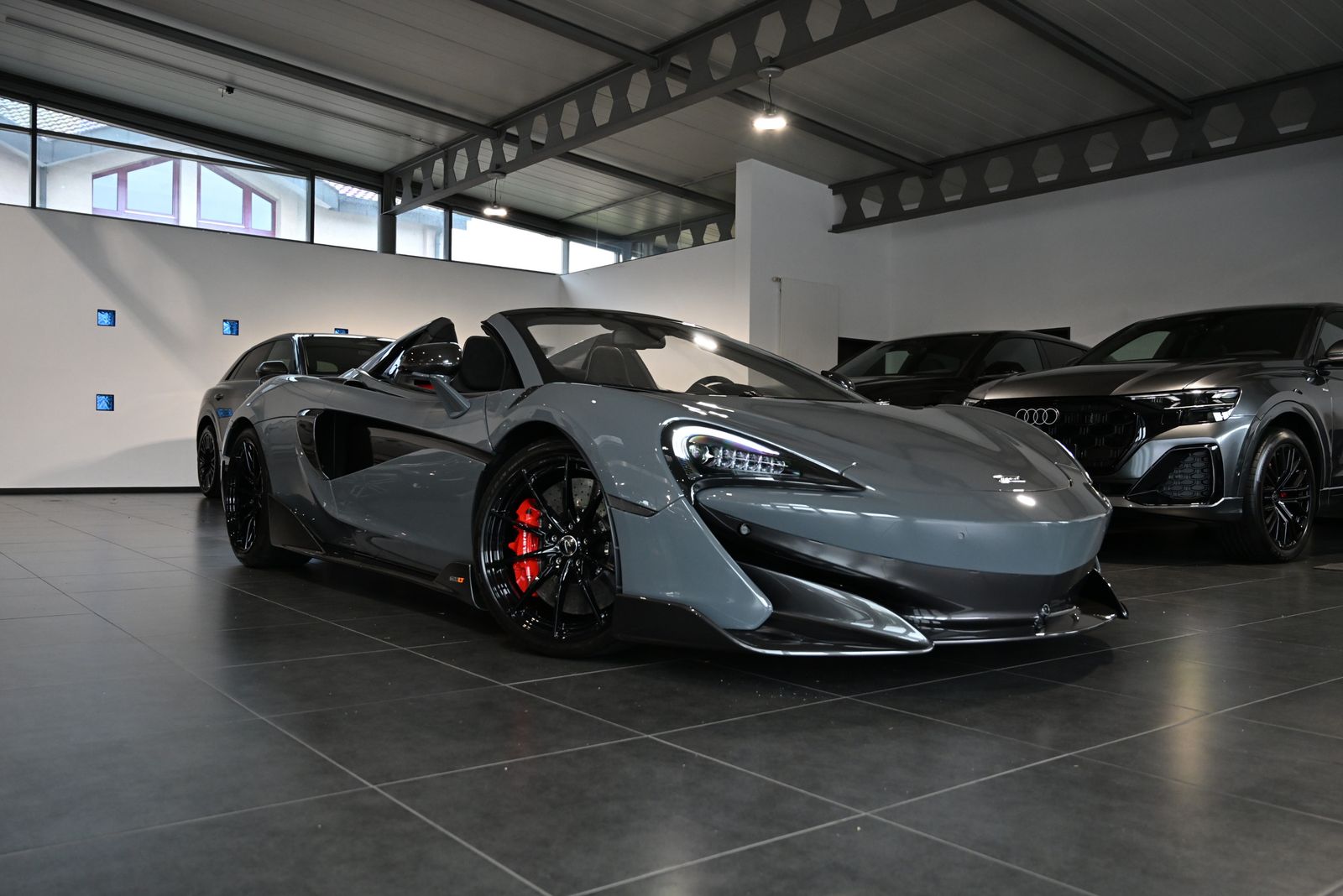 McLaren 600LT Spider/MSO Clubsport/Senna Seats/Lift