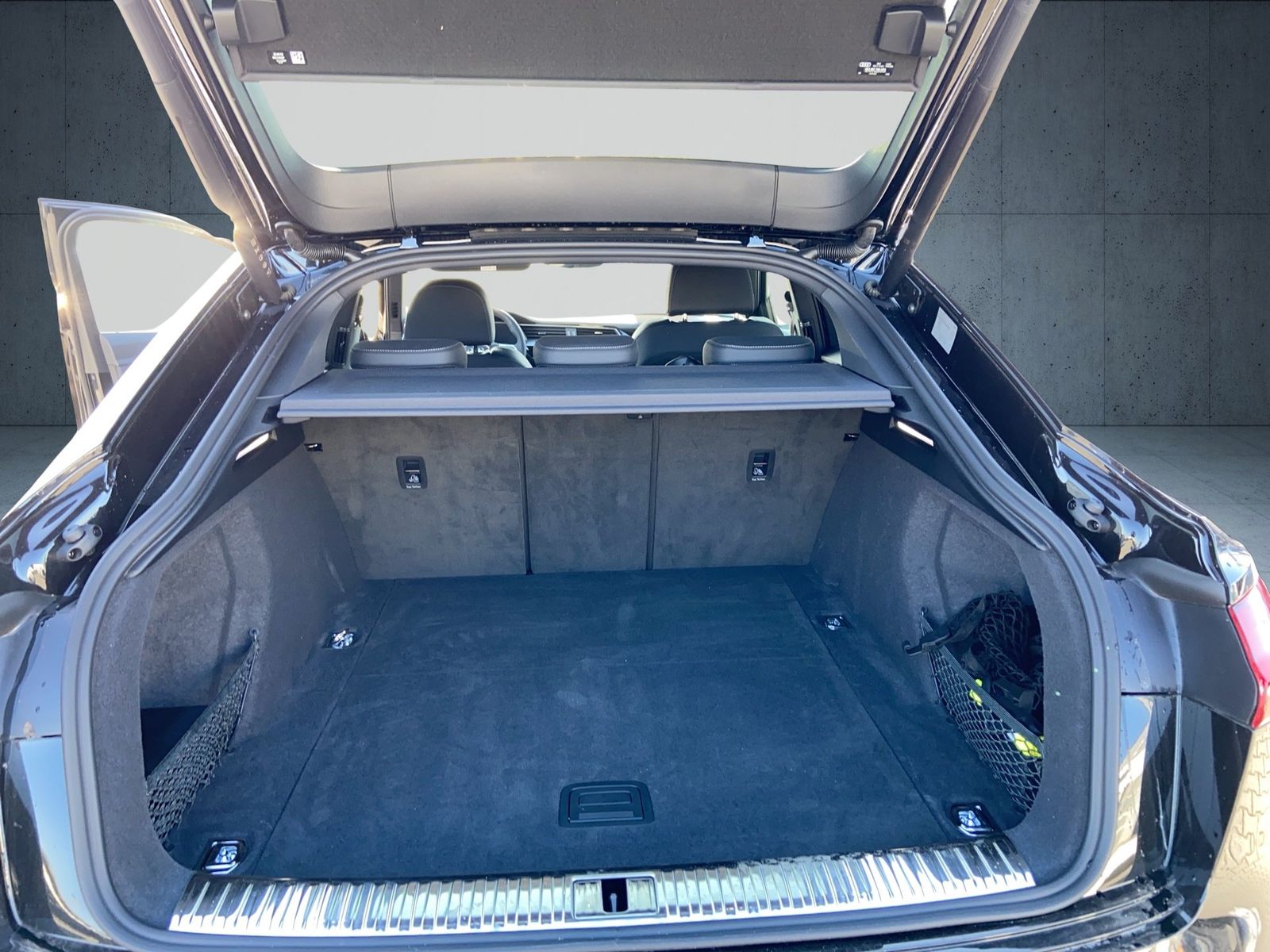 Audi Q8 e-tron - Bild 14