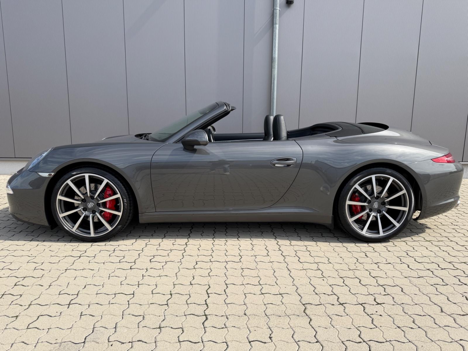 Porsche 911 Carrera S Cabrio !Sportabgas, Chrono, BOSE!