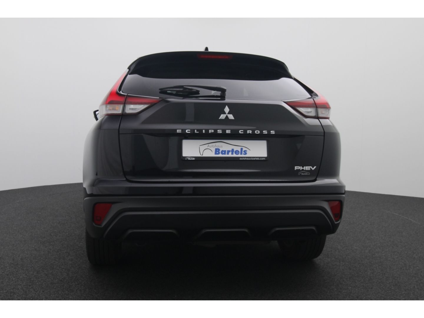 Fahrzeugabbildung Mitsubishi Eclipse Cross 2.4 Basis Hybrid 4WD