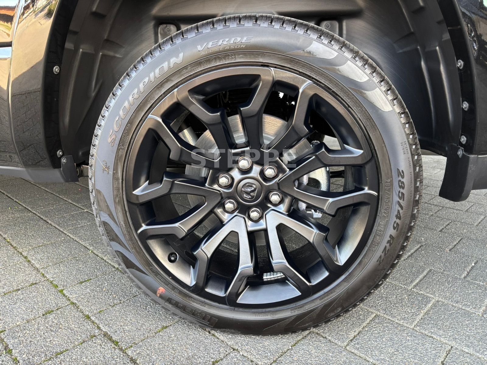 Dodge 2026 RAM 1500 Limited Night 5,7LV8 MultiTailgate