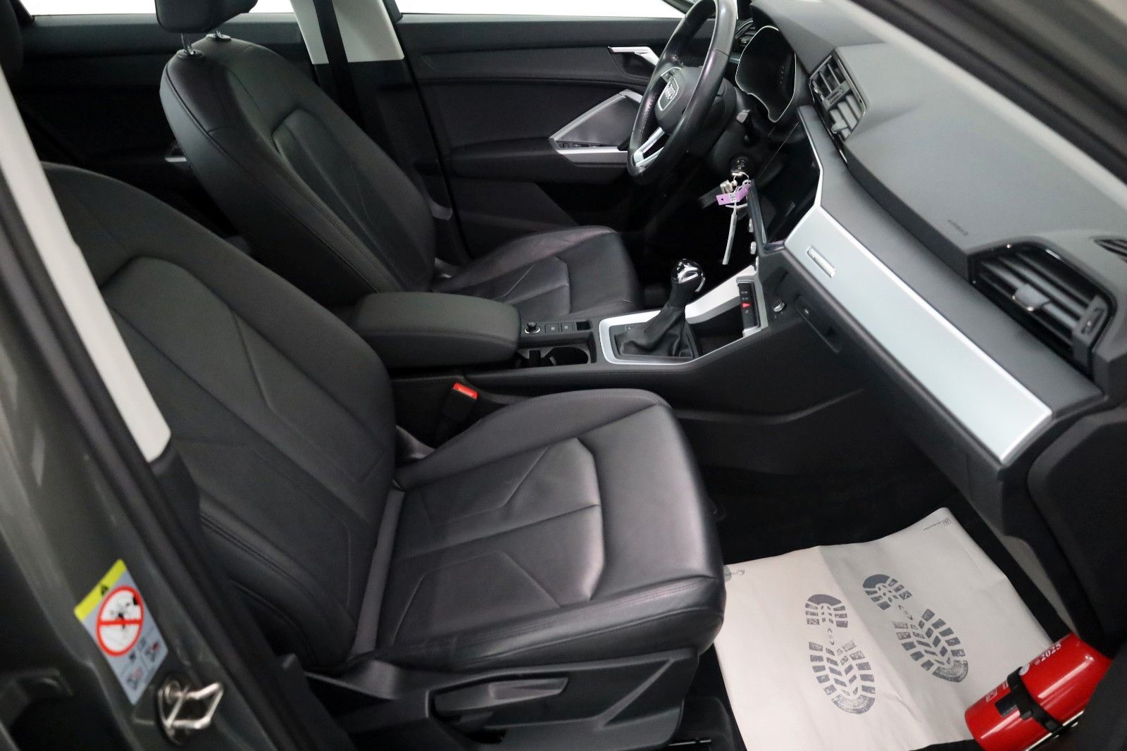 Fahrzeugabbildung Audi Q3 35 TDI advance,Leder,Navi,LED,SH,Standheizung