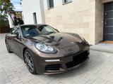 Porsche Panamera 3.0  BOSE PASM STZH PANO Sport-Chrono - Porsche Panamera: Metallic
