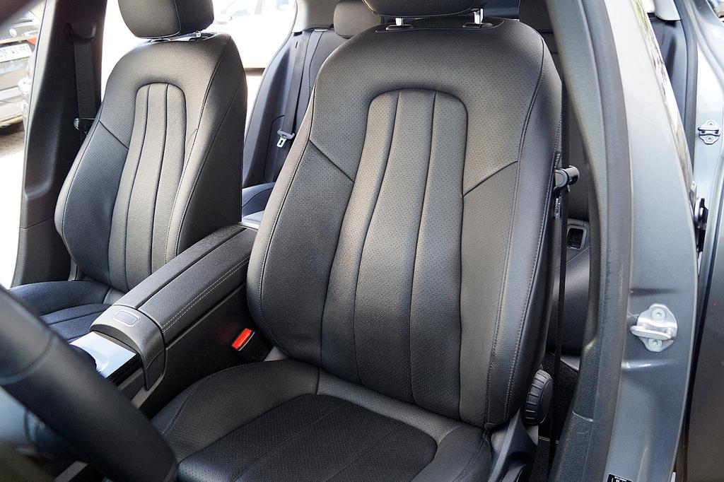 Mercedes-Benz A 220