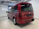 Volkswagen Caddy Maxi Life Highline BMT Rollstuhlumbau - Volkswagen Caddy Maxi mit Benzin-Antrieb: Automatik