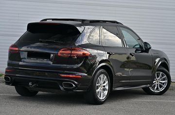 Porsche Cayenne - 3