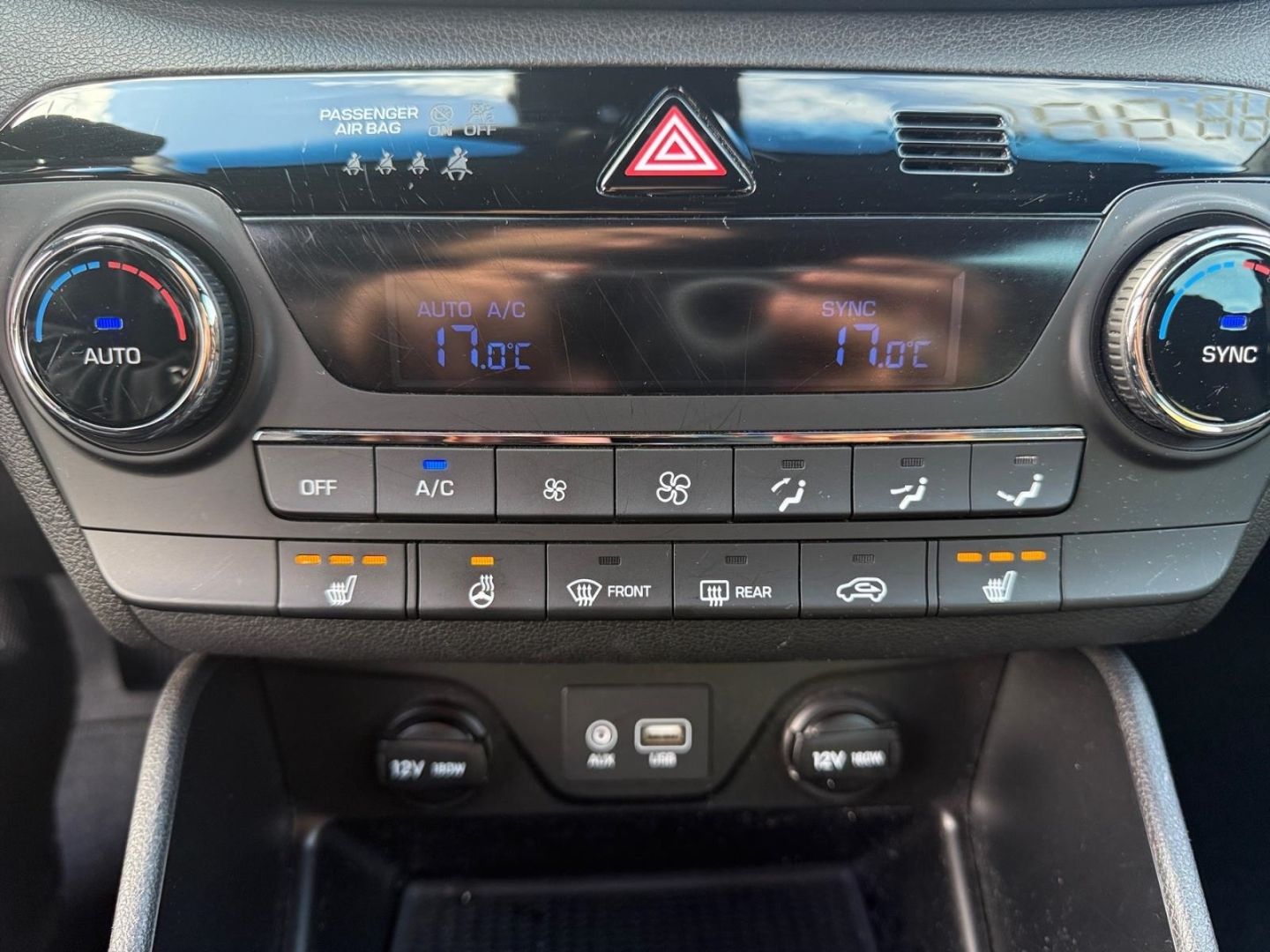 Fahrzeugabbildung Hyundai Tucson 1.6 Passion Navi Kamera Anhängerkupplung