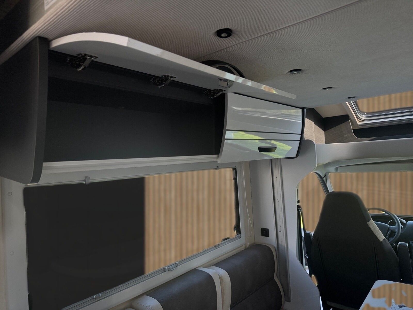 Fahrzeugabbildung Forster T FT699LF 11770,- Sondernachlass / 165 PS