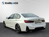 BMW 318 i Limousine M-Sport AHK adapt. LED Alarm - BMW mit Benzin-Antrieb: Alcantara, Limousine