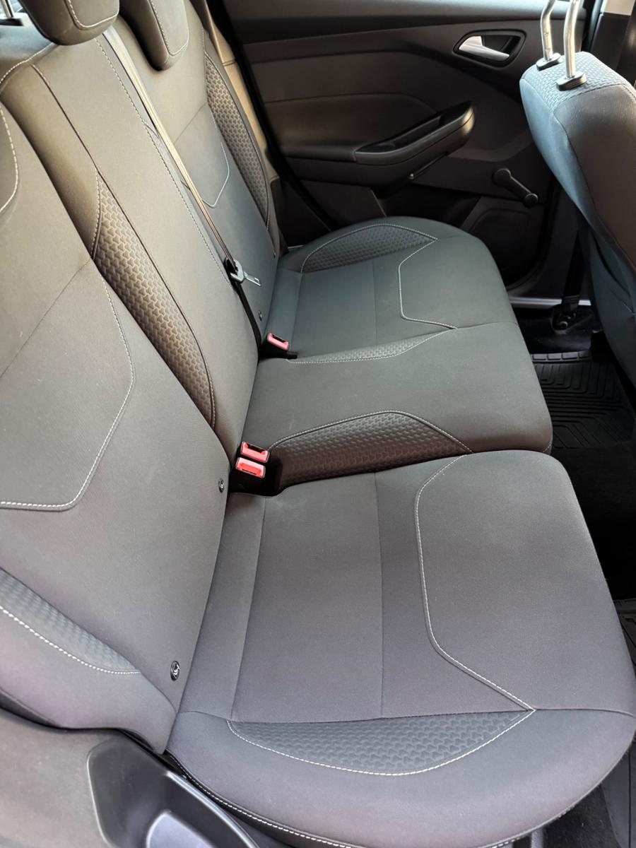 Ford Focus 2015 — photo 11
