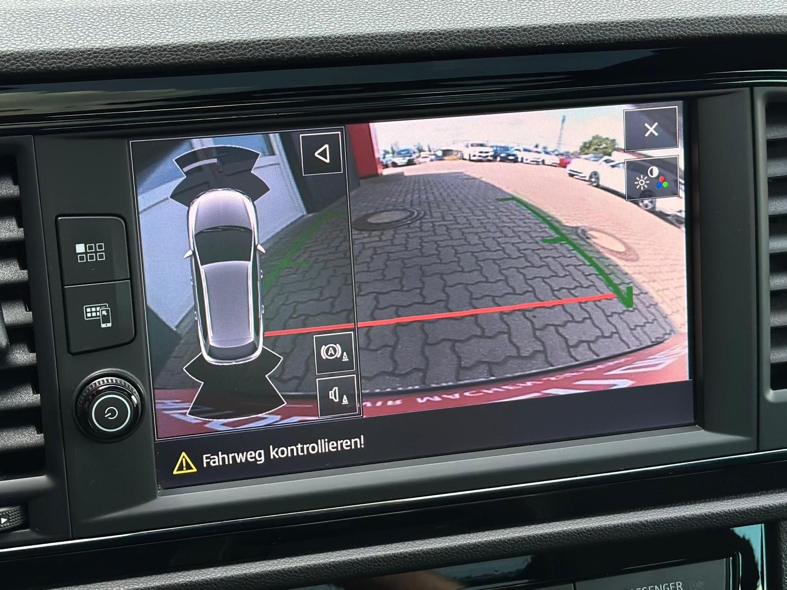 SEAT Leon ST 2.0TSI CUPRA 300 4DRIVE LED#PANO#ACC#SHZ - Image 21