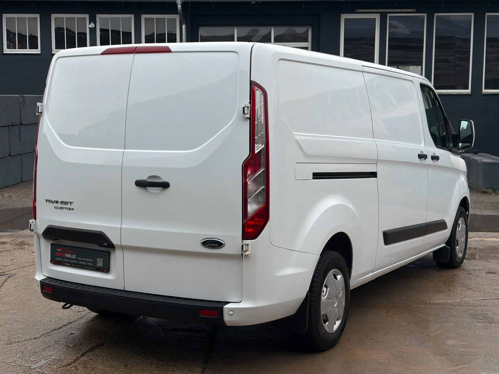 Fahrzeugabbildung Ford Transit Custom 300 L2 H1 Trend Navi Kamera Temp.