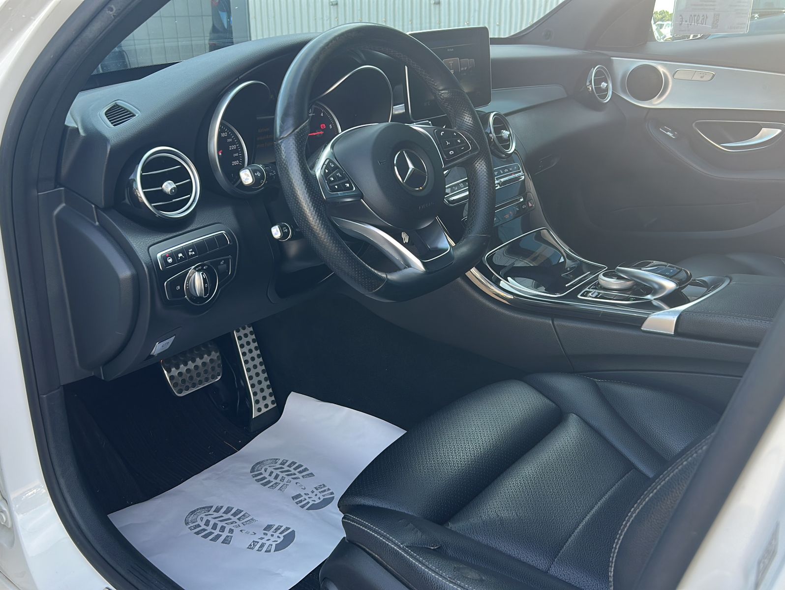 Fahrzeugabbildung Mercedes-Benz C250 T BlueTec / d 4Matic AMG-Line