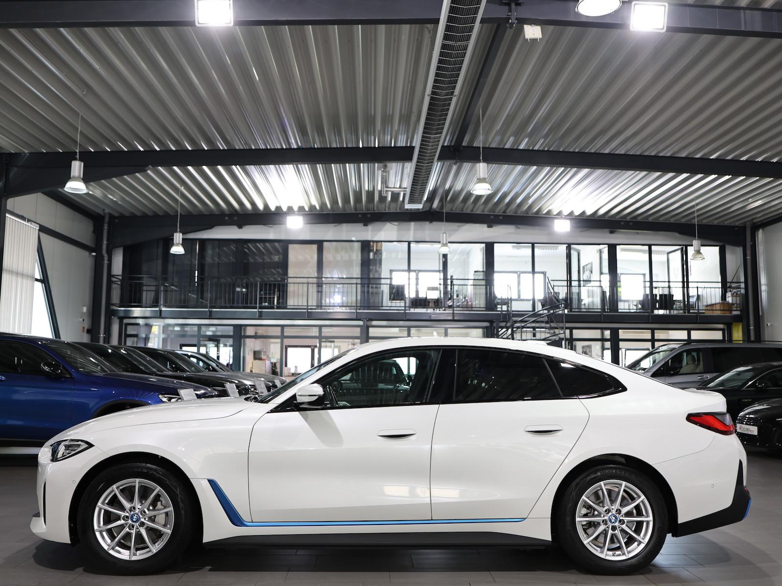 BMW i4 40 eDrive 100% HARMAN/KARDON, LEDER, HEAD-UP, миниатюра 7
