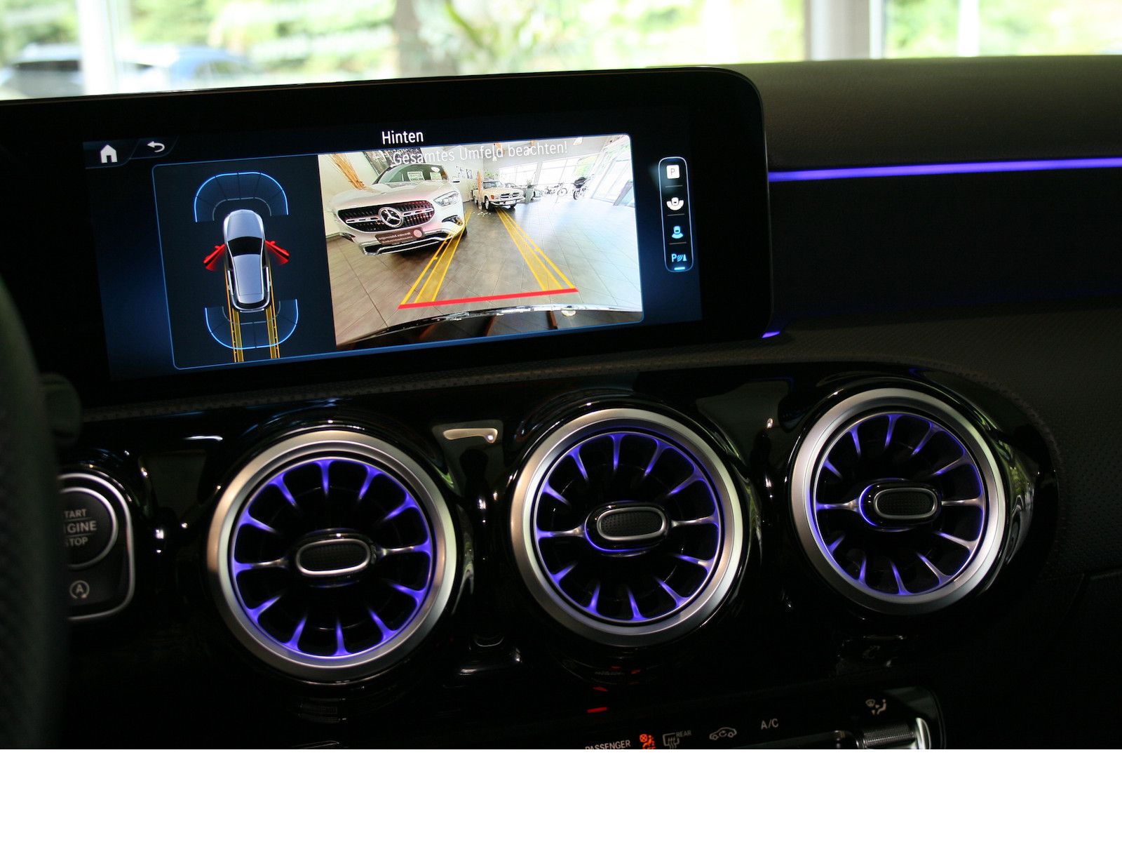 Fahrzeugabbildung Mercedes-Benz A 180 AMG Advanced Plus *MBUX*Ambiente.*Winterpa