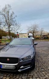Jaguar XE 25t 250PS R-Sport Automatik R-Sport - Jaguar XE R-Sport mit Benzin-Antrieb