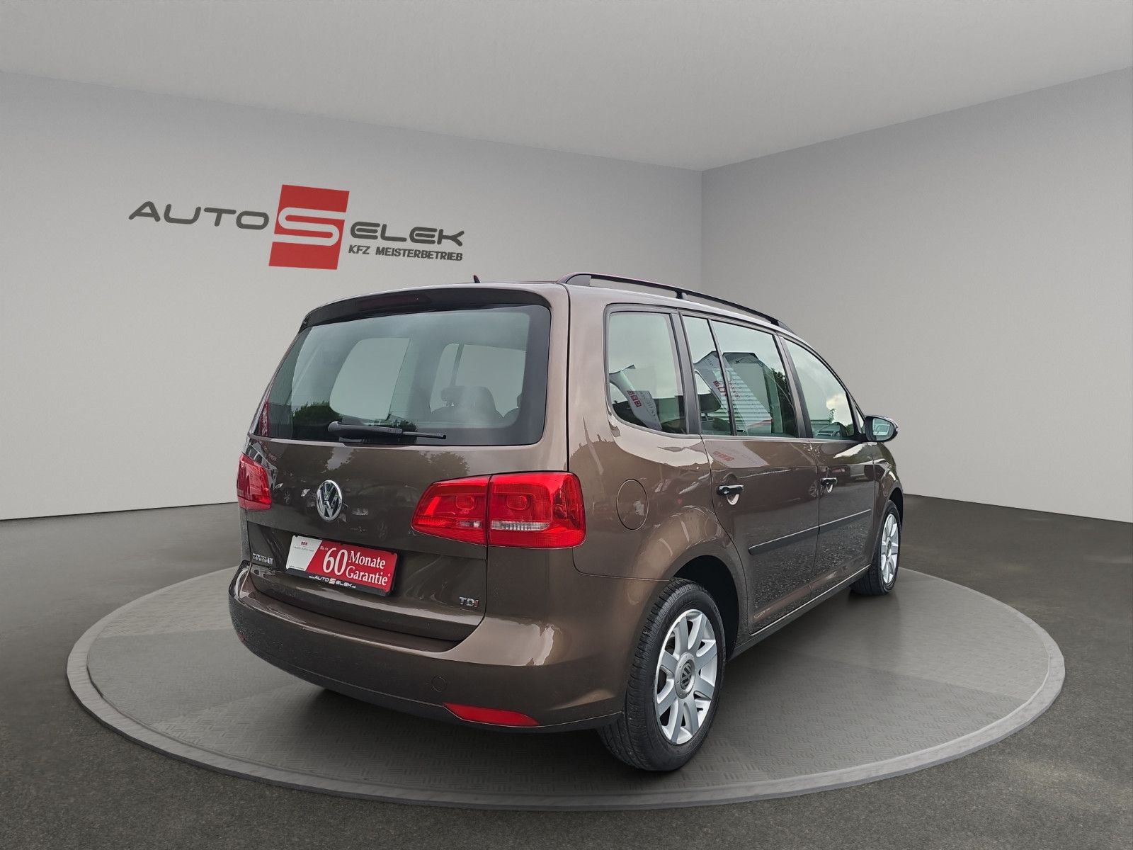 Fahrzeugabbildung Volkswagen Touran Trendline 1,6TDI 7 Sitze Tempomat