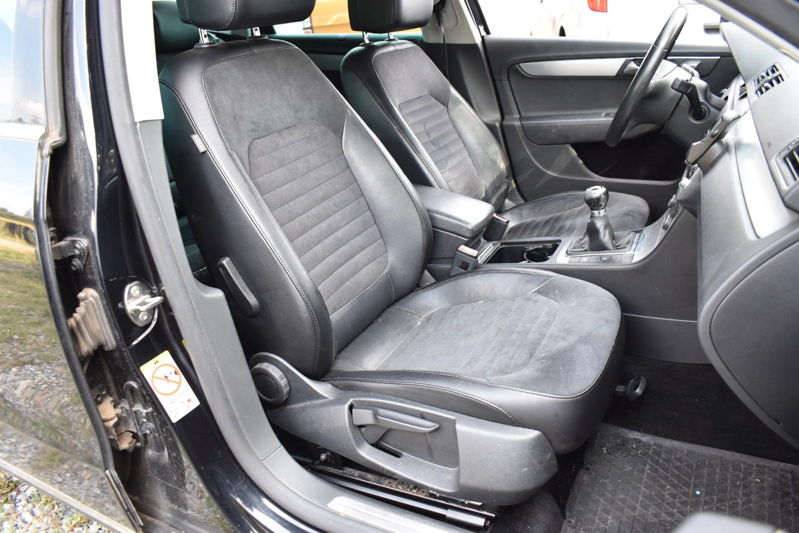 Volkswagen Passat 2011 — photo 19