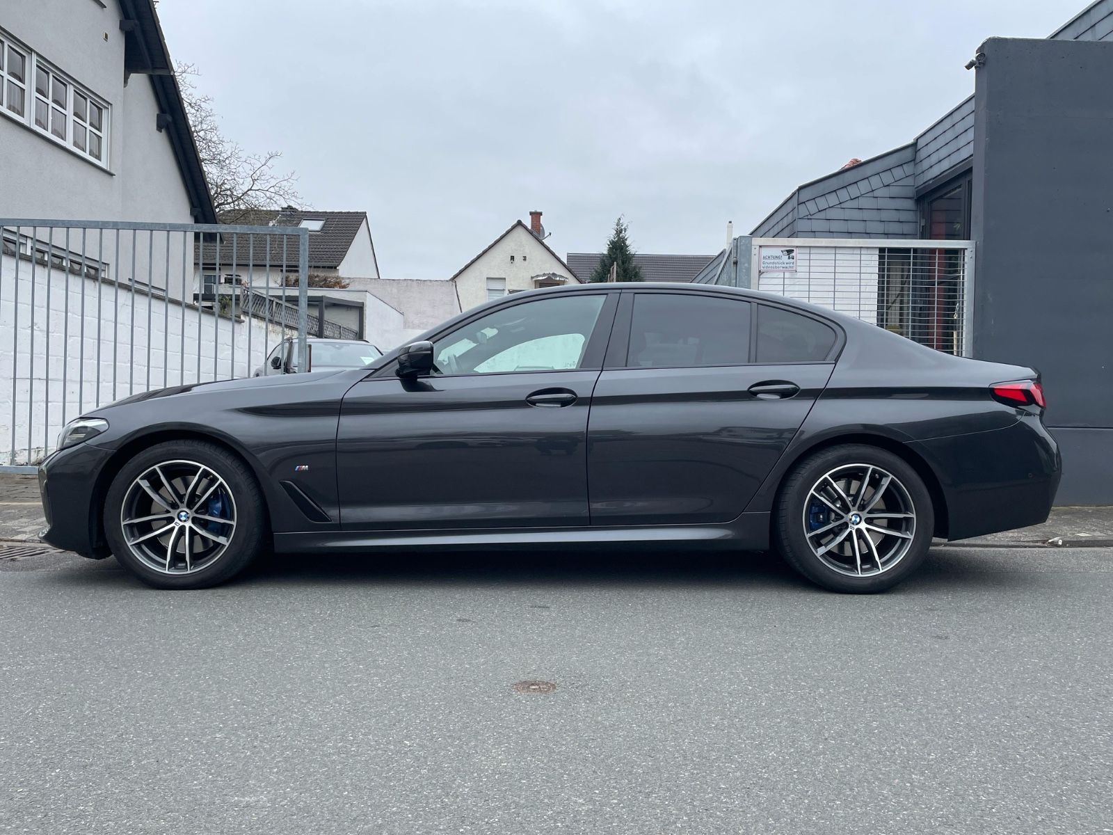 Fahrzeugabbildung BMW 530i Facelift |M Sport|Business|Cockpit+|Privacy