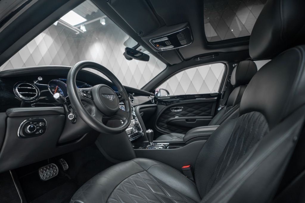 Mulsanne 6.8 Speed BLACK/BLACK - Bild 10