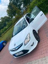 Hyundai I30 1,6 TDCi  2010 - Hyundai i20 Kombi Gebrauchtwagen
