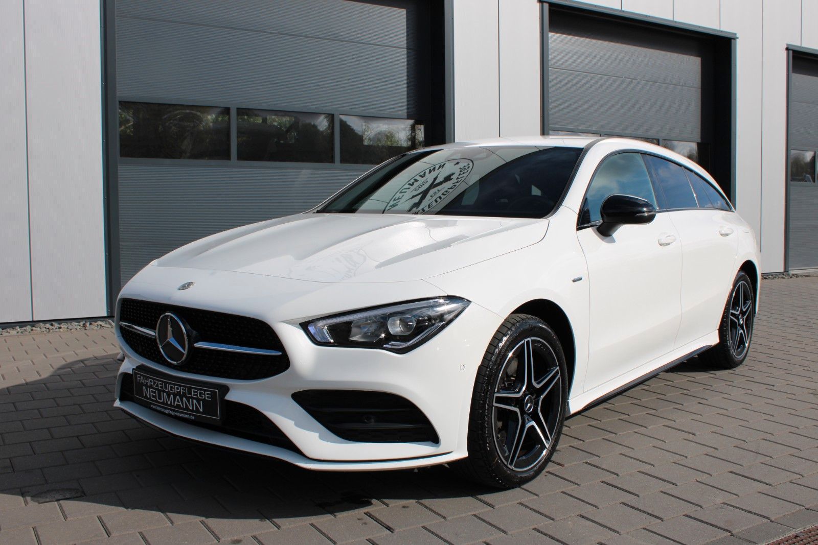 MERCEDES-BENZ CLA 250 Shooting Brake AMG NIGHT NAVI LEDER PDC
