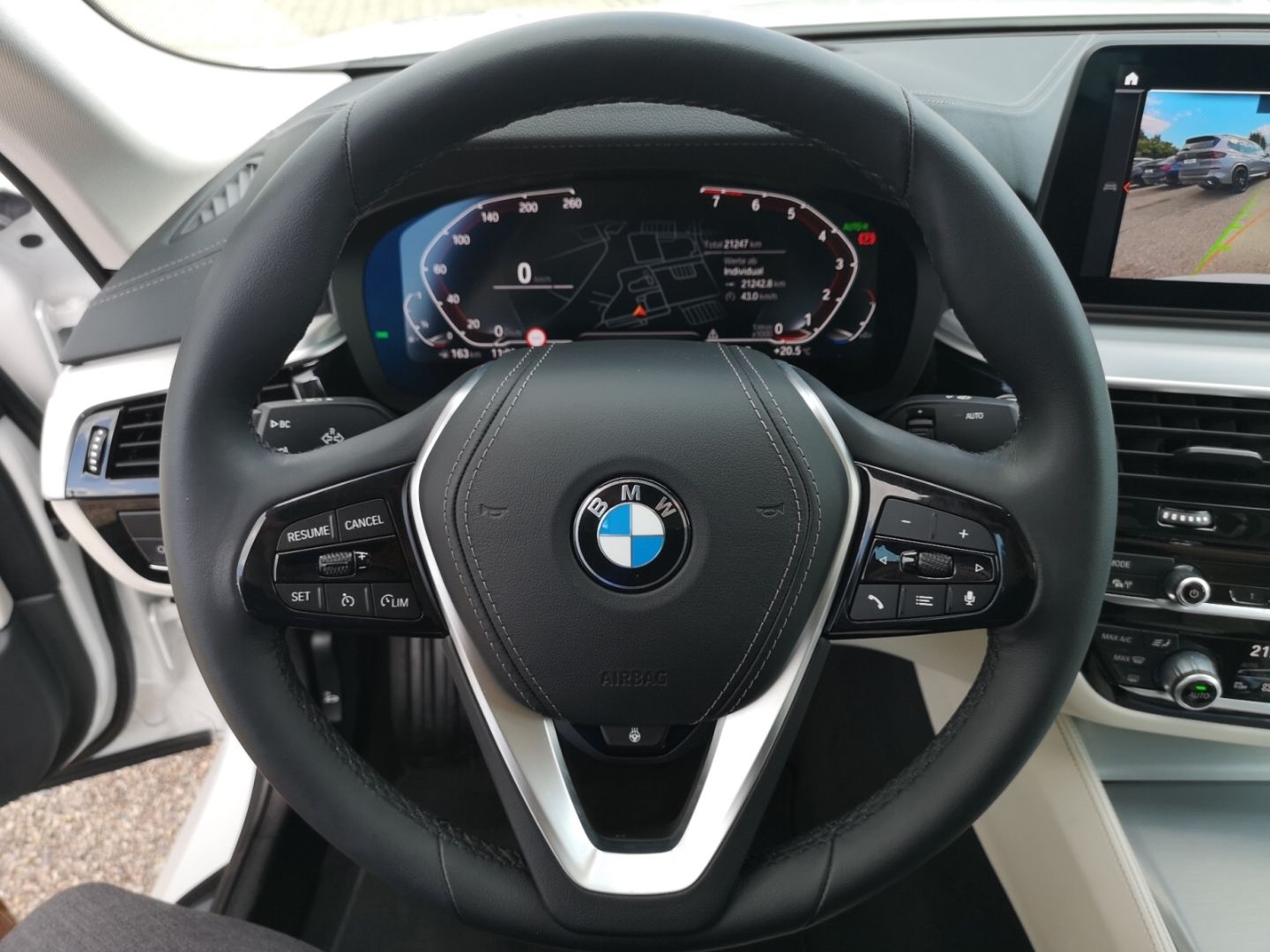 BMW 530 i xDr. Luxury Line LASER LEDER NAVI PDC SHZ foto 11