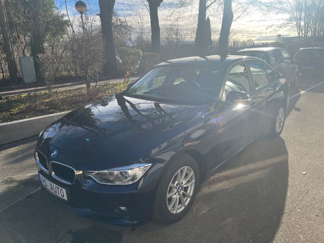 BMW 320 Baureihe 320d*LED*SHZ*MFL*PDC*Service