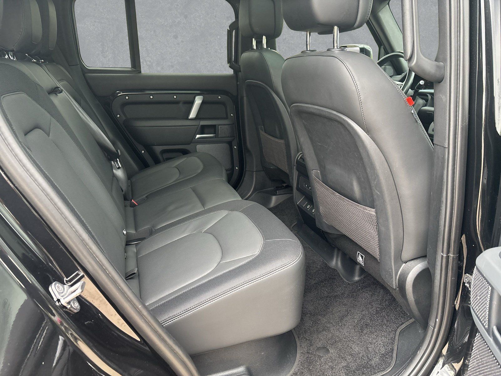 Land Rover Defender110 D300 X-Dyn. HSE 22 AHK BlackP.Standh foto 5