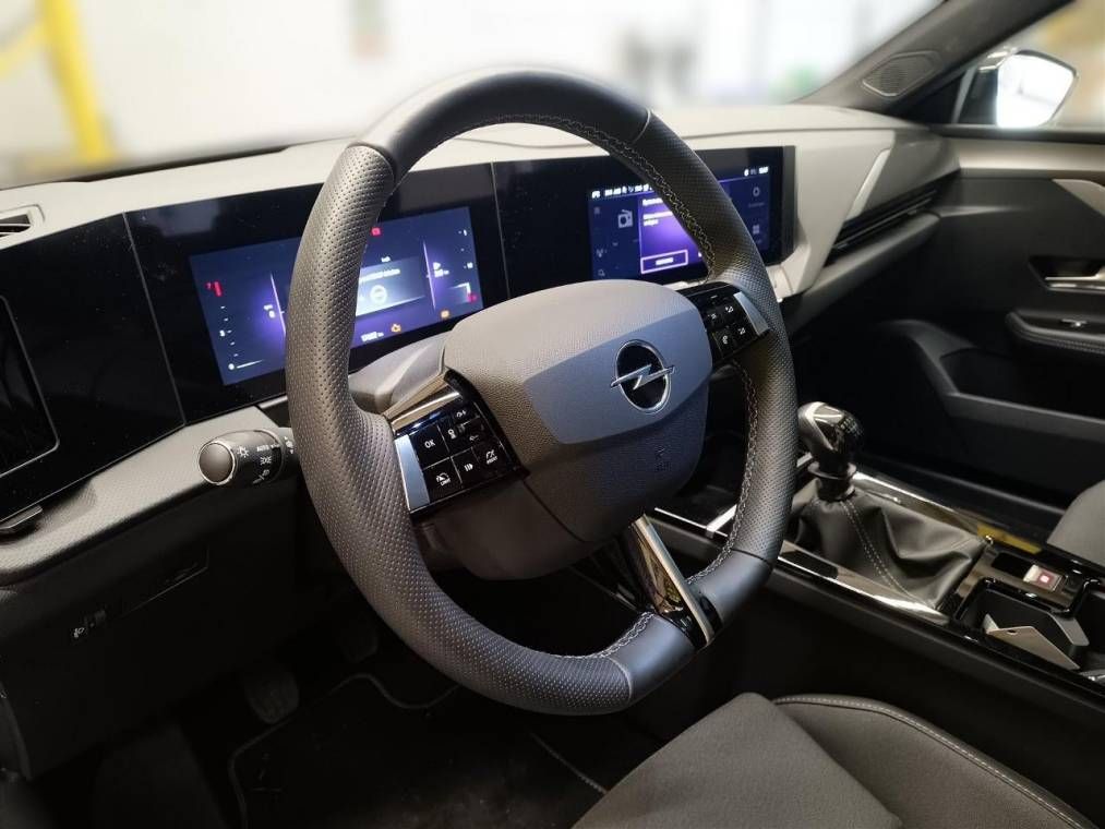 Fahrzeugabbildung Opel Astra L 1.2 Turbo GS