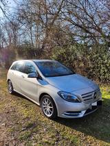 Mercedes-Benz B 180 BlueEFFICIENCY 90kW