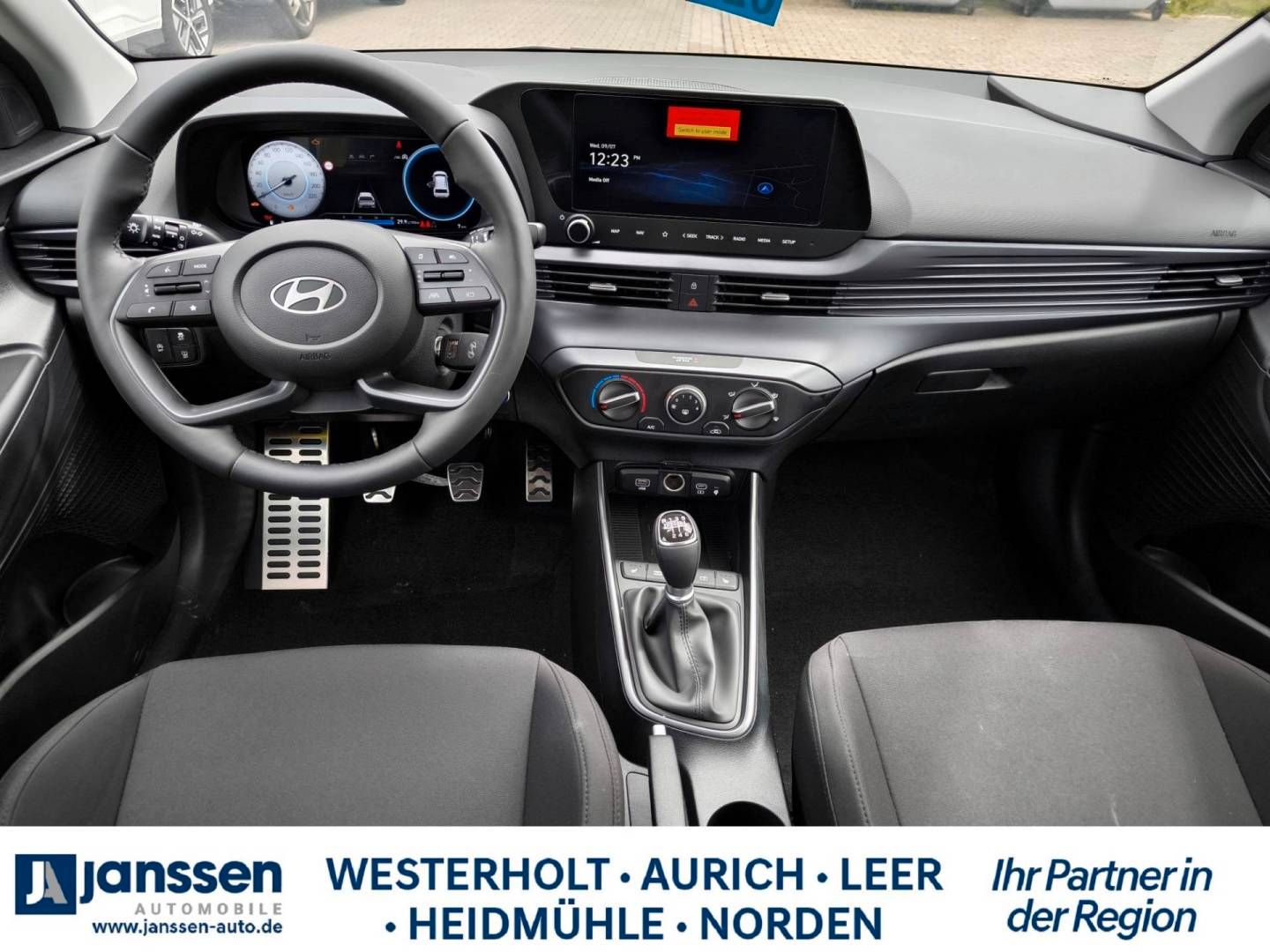 Fahrzeugabbildung Hyundai BAYON FL (MY25) 1.0 T-GDI (100 PS) 6-MT 2WD Tren