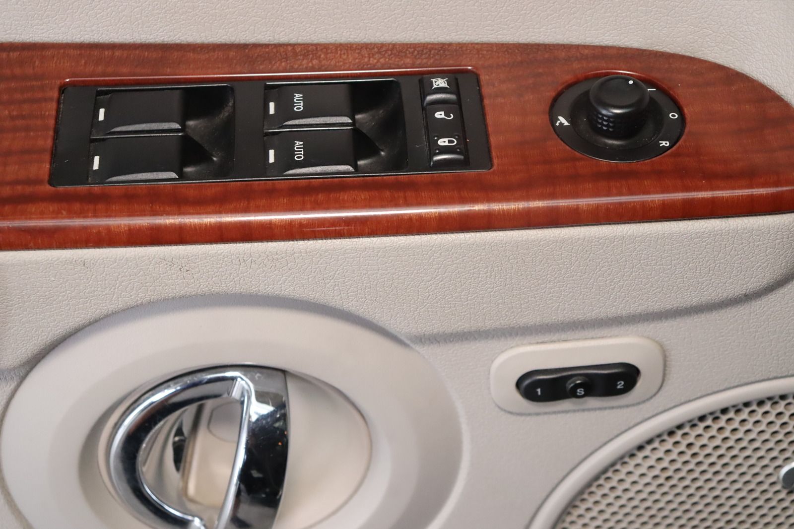 Fahrzeugabbildung Jeep Commander 3.0 CRD Autom.* Standhzg.
