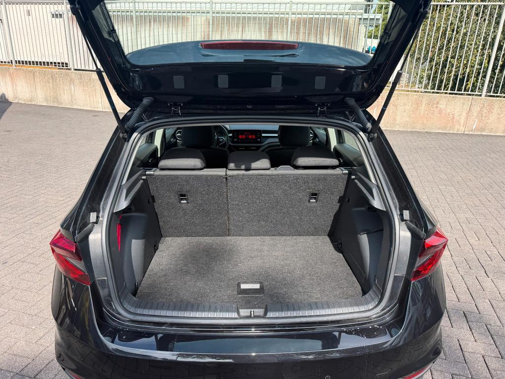 Skoda Fabia 2022 г. Чёрный, пробег 53000 км