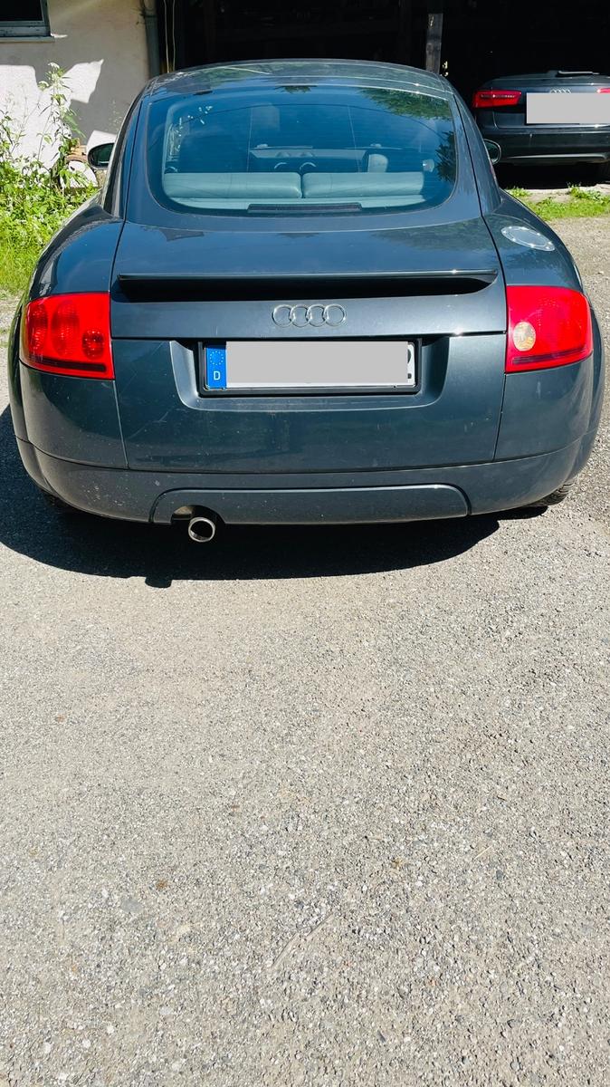 Audi TT Coupe 1.8T 110 kW -