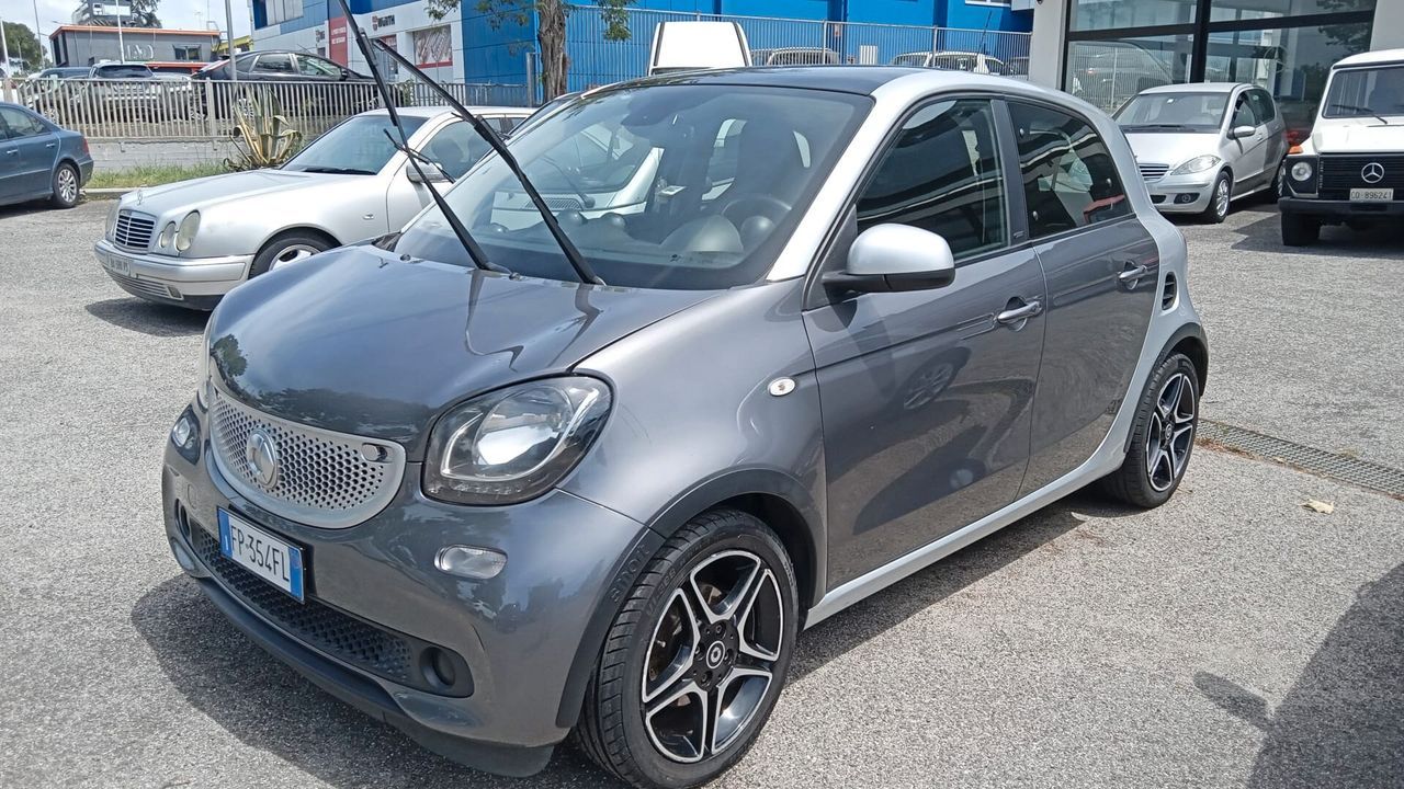 SMART ForFour