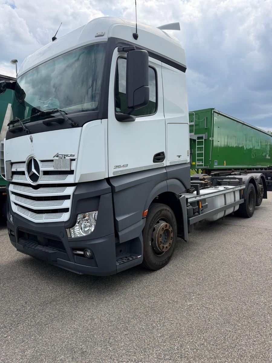 Mercedes-Benz Actros 2543