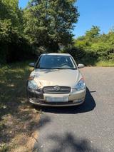 Hyundai Ukrainische Auto Hyundai Accent - Hyundai Accent aus 2009
