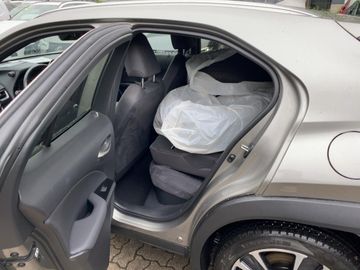 Lexus UX - 12