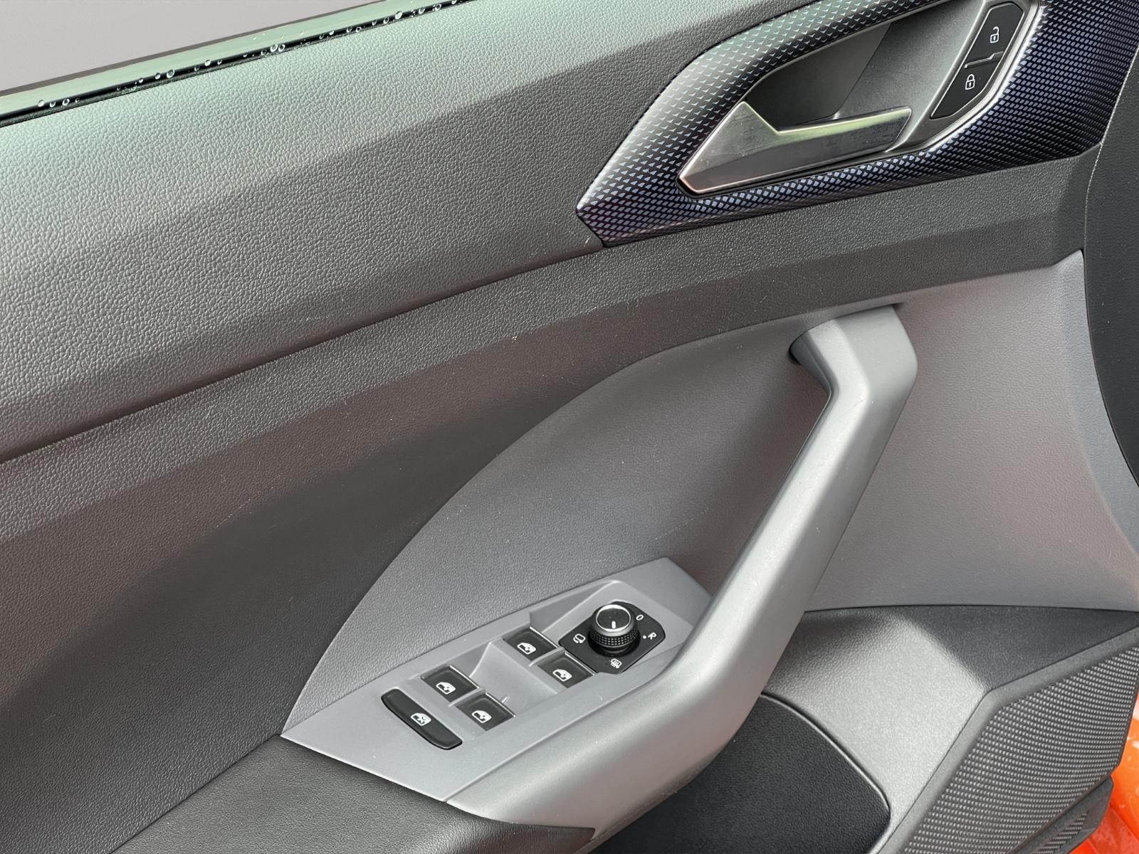 Volkswagen T-Cross 1,5 AUTOMA. ACC LANE NAVI 1.Hd. GARANTIE, миниатюра 10